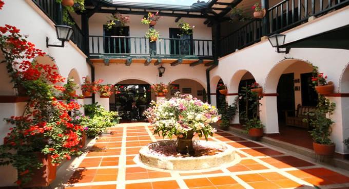 Bed and Breakfast Hospedería La Roca Plaza Principal Boyacá Exterior foto