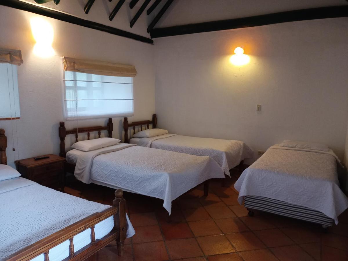 Bed and Breakfast Hospedería La Roca Plaza Principal Boyacá Exterior foto
