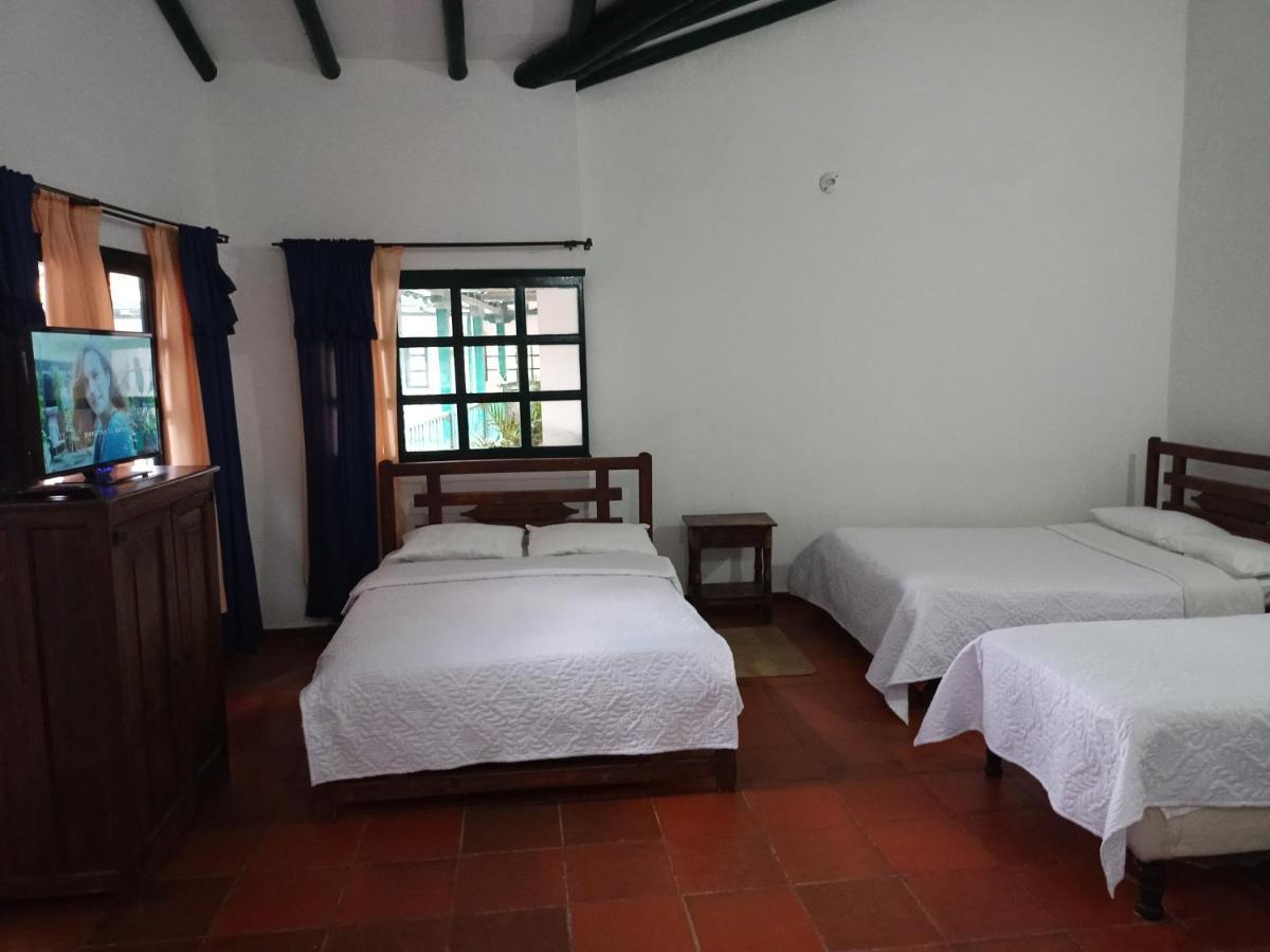 Bed and Breakfast Hospedería La Roca Plaza Principal Boyacá Exterior foto